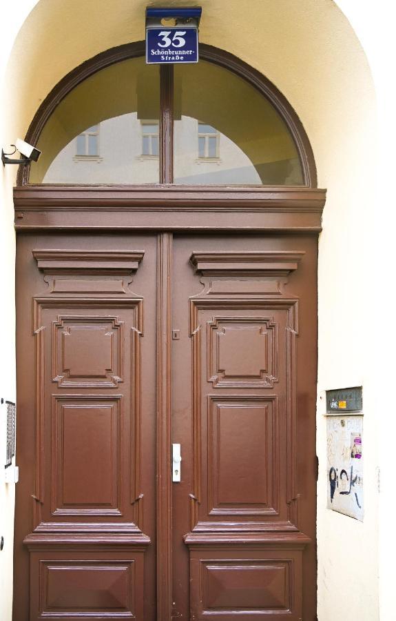 Backpacker Apartment Schoenbrunn Viena Exterior foto